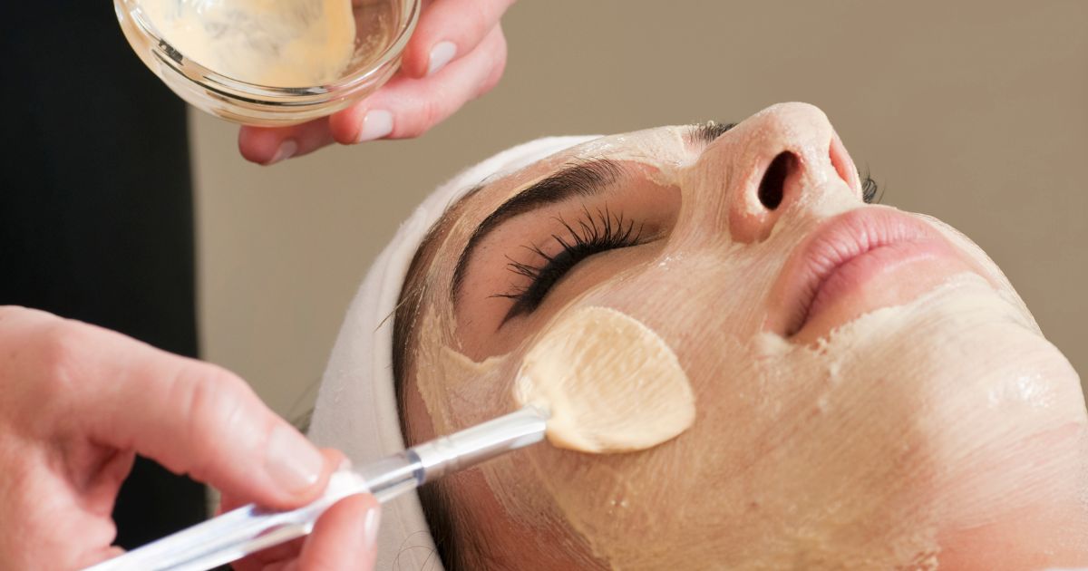 Trutone Skin Brightening & Tone Correction Facial